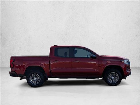 Used 2023 Chevrolet Colorado LT RWD image 4