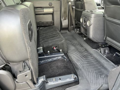 Used 2011 Ford F250 Lariat w/ Lariat Interior Pkg AWD/4WD image 19