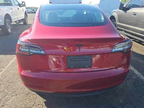 Used 2022 Tesla Model 3 Standard Range RWD image 11