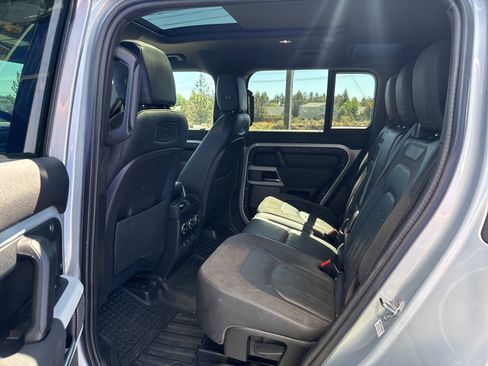 Used 2021 Land Rover Defender 110 S image 10