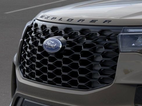 New 2026 Ford Explorer ST-Line w/ ST-Line Street Pack AWD/4WD image 17