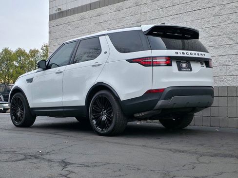Used 2017 Land Rover Discovery HSE Luxury image 2