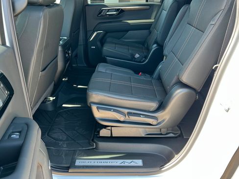 New 2026 Chevrolet Suburban High Country AWD/4WD image 22