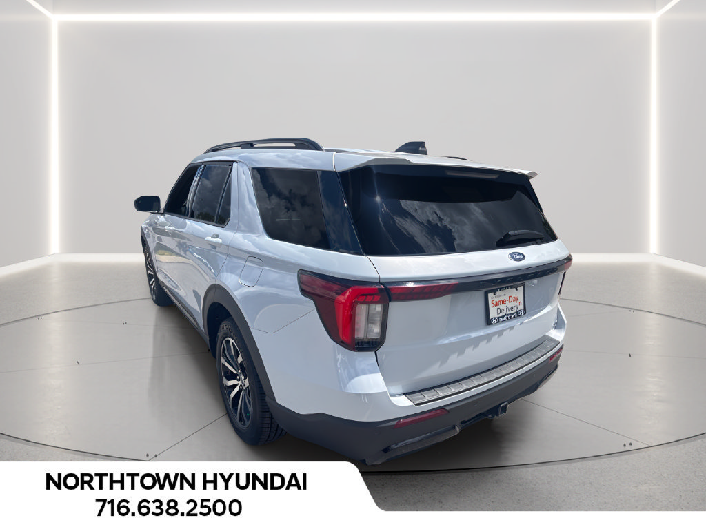 Used 2026 Ford Explorer ST-Line AWD/4WD image 7