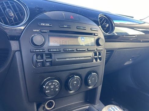 Used 2008 MAZDA MX-5 Miata Sport w/ Convenience Pkg image 13