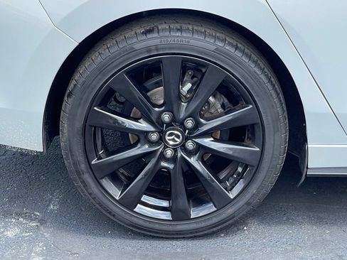 Used 2024 MAZDA MAZDA3 s FWD image 9