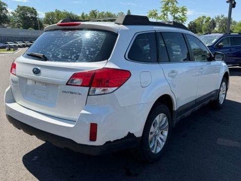 Used 2013 Subaru Outback 2.5i AWD/4WD image 5