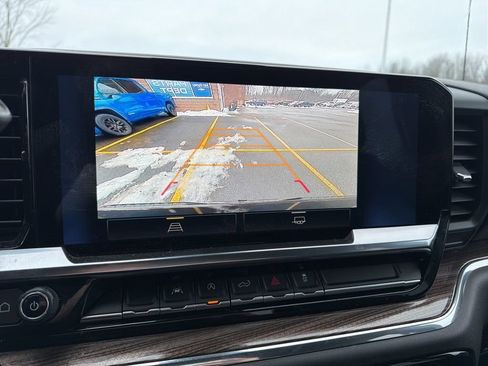 Used 2023 Chevrolet Silverado 1500 LT image 10