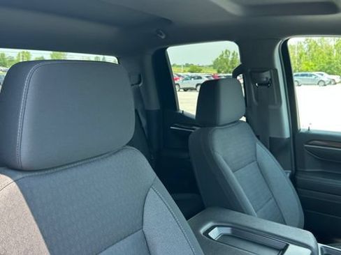 Used 2023 Chevrolet Silverado 1500 LT AWD/4WD image 45