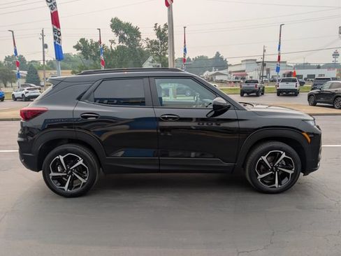 Used 2023 Chevrolet TrailBlazer RS w/ Sun and Liftgate Package AWD/4WD image 6