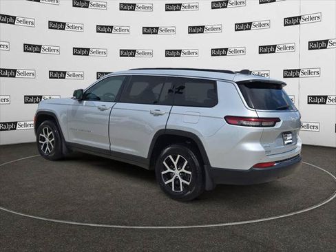 Certified 2024 Jeep Grand Cherokee L Limited w/ Trailer Tow Package AWD/4WD image 4