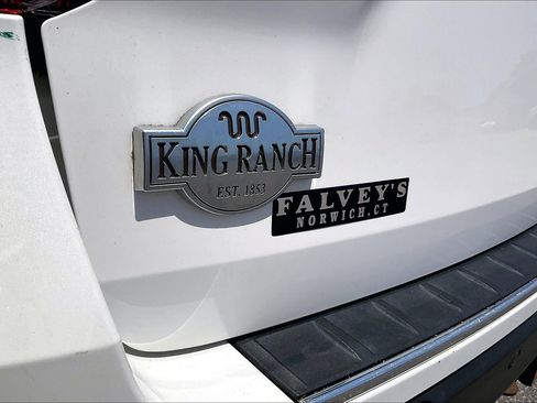 Used 2022 Ford Explorer King Ranch w/ Class IV Trailer Tow Package AWD/4WD image 30