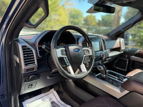 Used 2016 Ford F150 Platinum w/ Equipment Group 701A Luxury AWD/4WD image 9