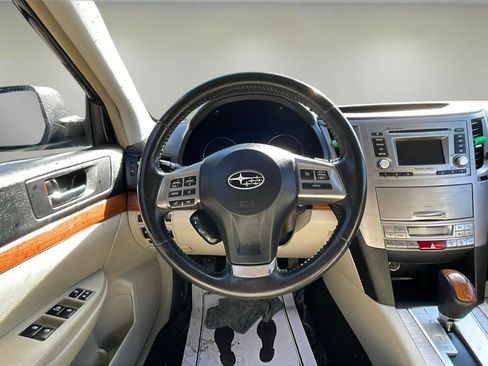 Used 2013 Subaru Outback 2.5i Limited image 11