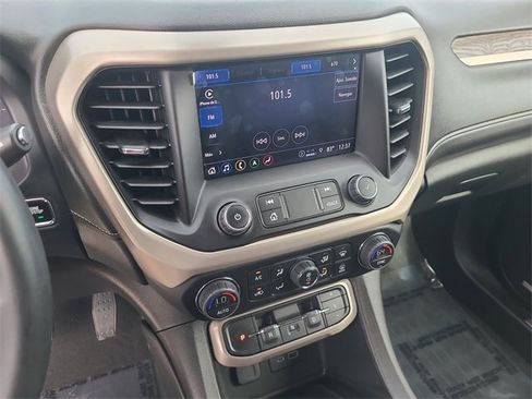 Used 2023 GMC Acadia Denali w/ Denali Technology Package image 33