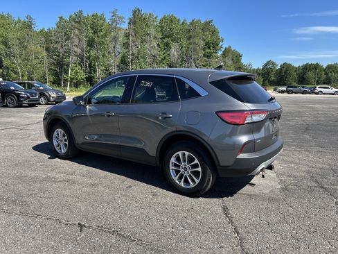 Used 2022 Ford Escape SE AWD/4WD image 6