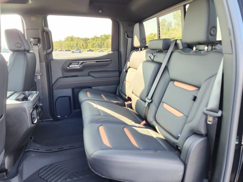 New 2026 GMC Sierra 1500 AT4 w/ AT4 Premium Package image 7