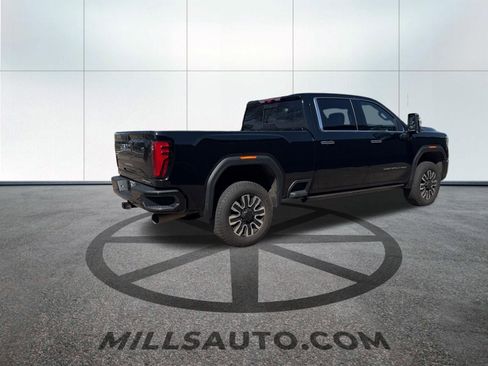 Used 2024 GMC Sierra 2500 Denali Ultimate w/ Max Trailering Package AWD/4WD image 6