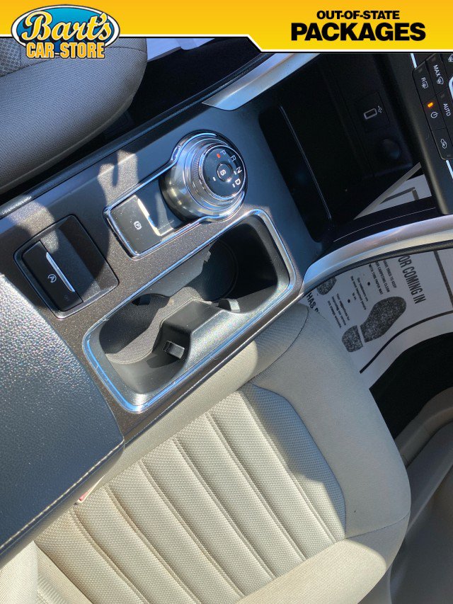 Used 2018 Ford Fusion SE w/ Fusion SE Technology Package FWD image 29