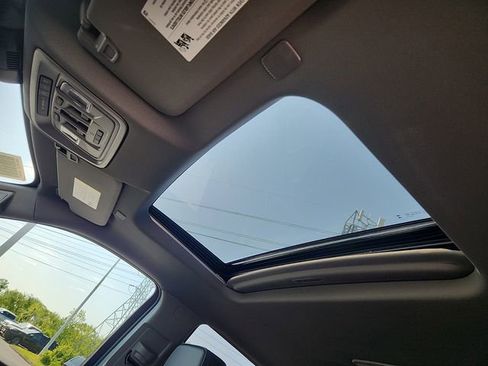 New 2026 GMC Sierra 2500 Denali w/ Denali Reserve Package AWD/4WD image 10