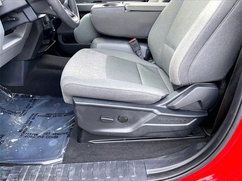 Used 2025 Ford F350 XLT w/ Tremor Off-Road Package image 32