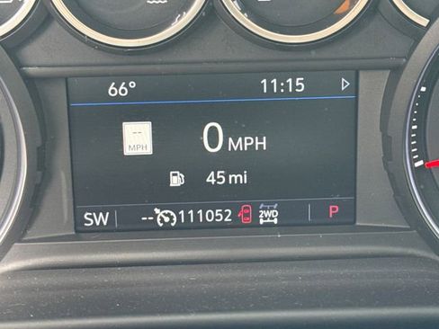 Used 2021 Chevrolet Suburban RST w/ Luxury Package image 21