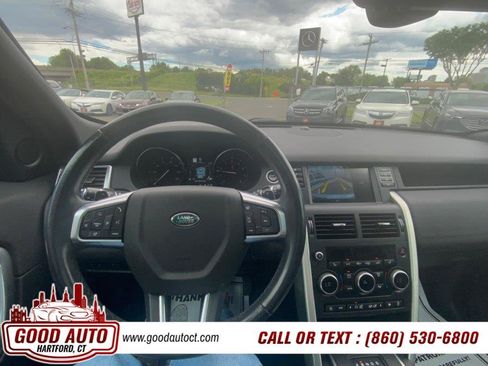 Used 2019 Land Rover Discovery Sport HSE AWD/4WD image 17