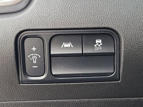 Used 2023 Kia Sorento LX FWD image 22