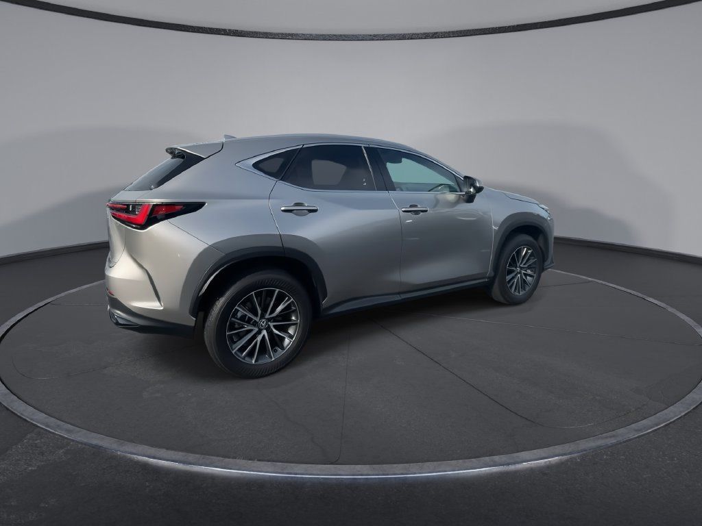 Used 2024 Lexus NX 250 FWD image 9