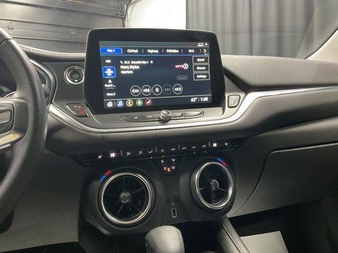 Used 2025 Chevrolet Blazer LT w/ Convenience Package image 23