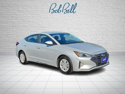 Used 2020 Hyundai Elantra SE w/ Cargo Package (C1) FWD image 1