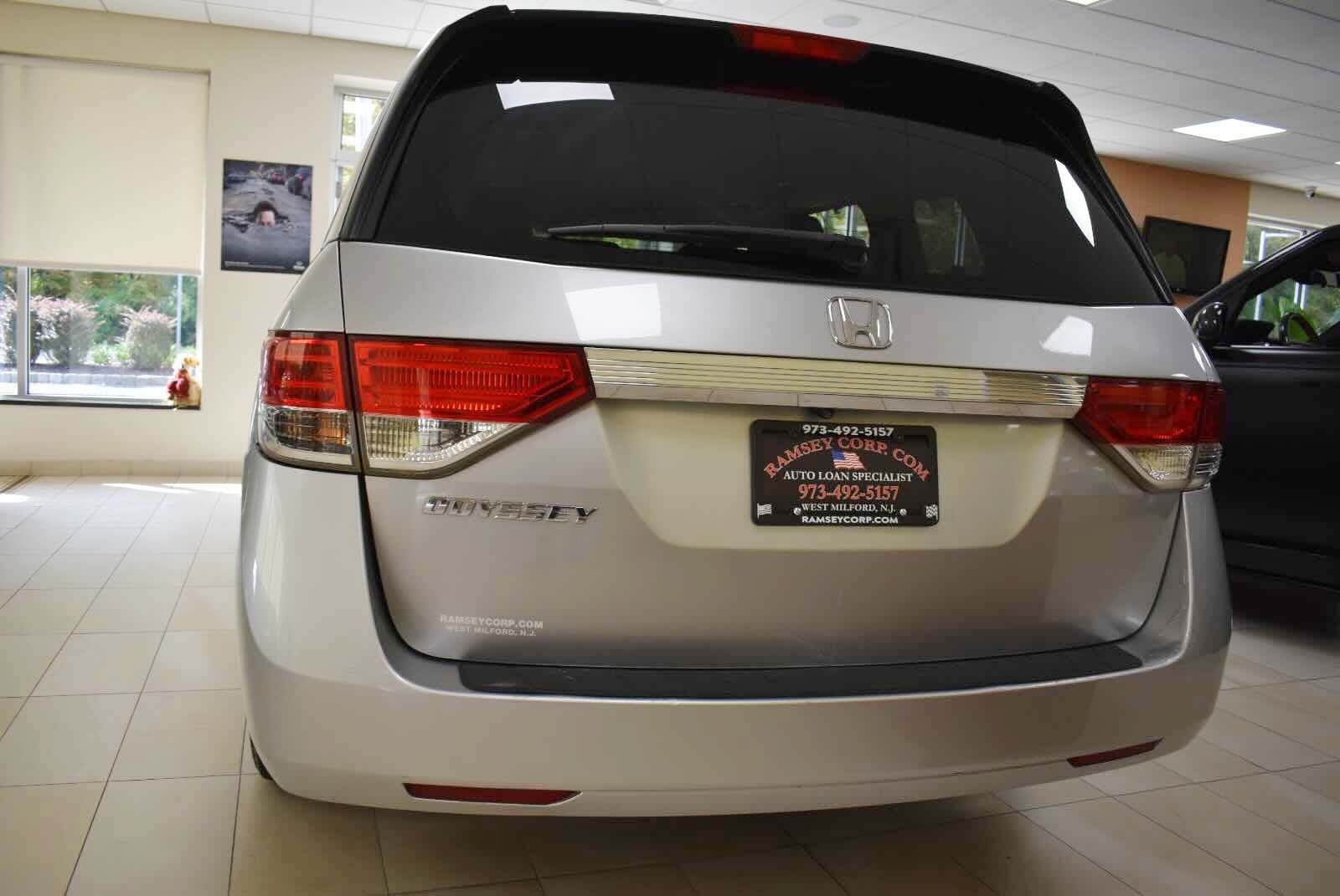 Used 2015 Honda Odyssey EX image 44