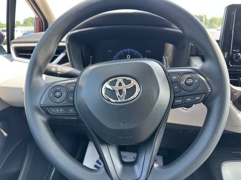 Used 2026 Toyota Corolla LE w/ LE Premium Package FWD image 20