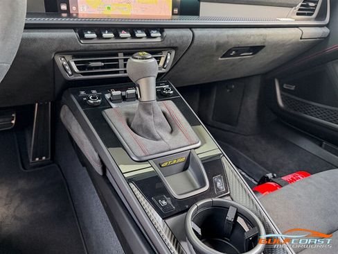 Used 2025 Porsche 911 GT3 RS RWD image 18
