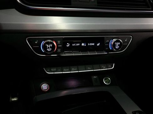 Used 2021 Audi SQ5 Premium w/ Convenience Package image 21