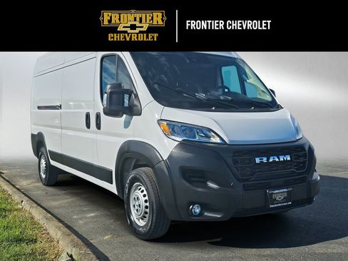 Used 2026 RAM ProMaster 2500 w/ Convenience Group FWD image 1