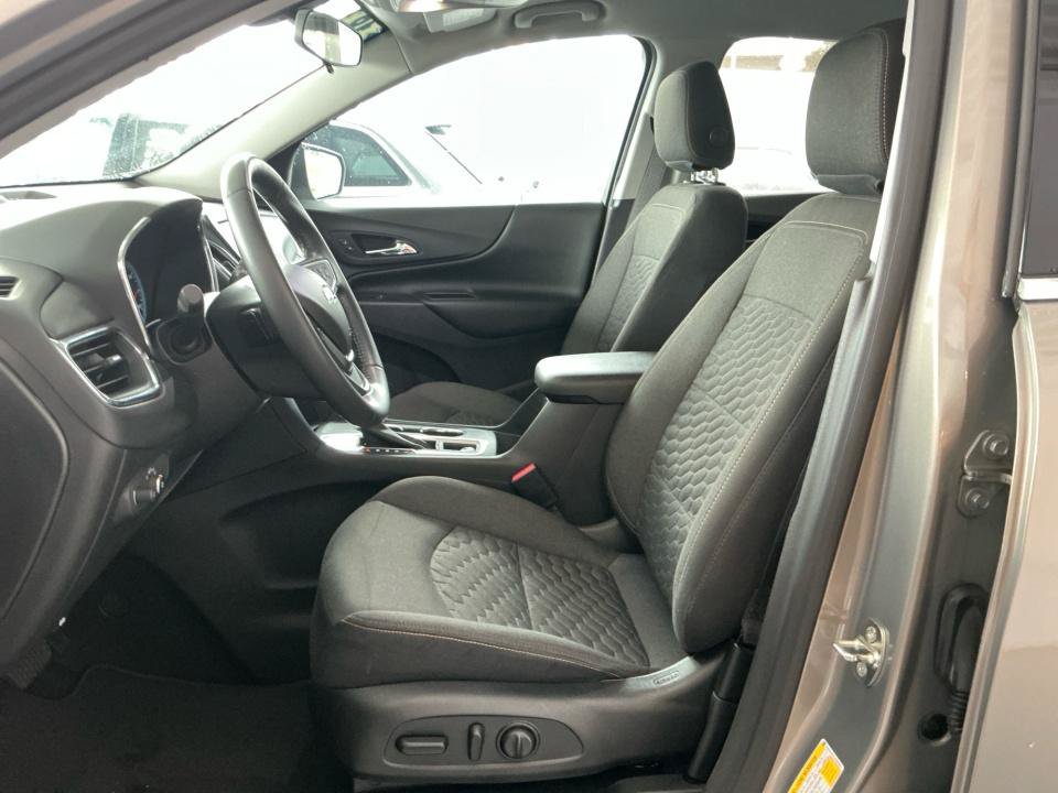 Used 2018 Chevrolet Equinox LT FWD image 33