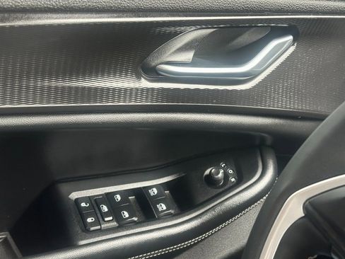 Used 2023 Jeep Grand Cherokee Altitude image 31