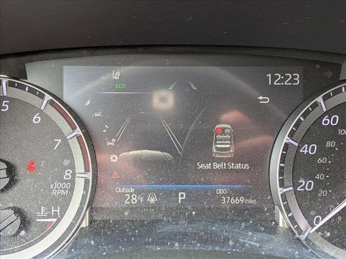 Used 2023 Toyota Highlander LE image 10