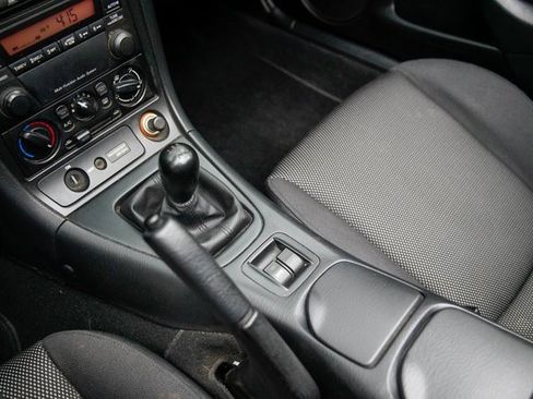 Used 2003 MAZDA MX-5 Miata image 27