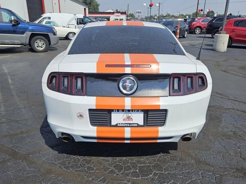 Used 2014 Ford Mustang Coupe RWD image 7