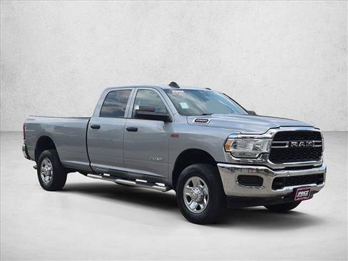 Used 2021 RAM 2500 Tradesman AWD/4WD image 3