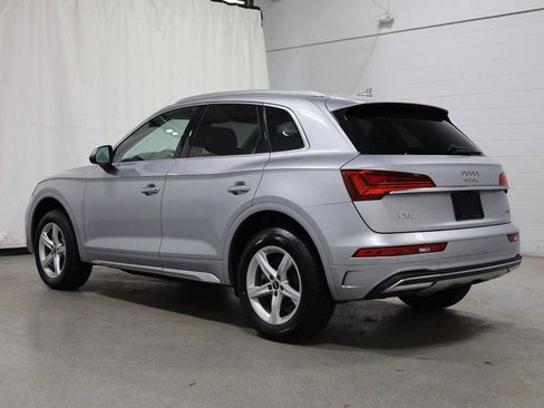 Used 2023 Audi Q5 2.0T Premium w/ Convenience Package image 3