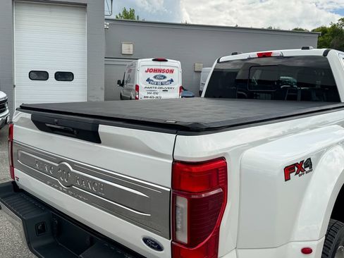 Certified 2022 Ford F450 King Ranch w/ King Ranch Ultimate Package AWD/4WD image 26
