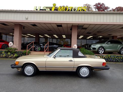 Used 1988 Mercedes-Benz 560 SL image 23