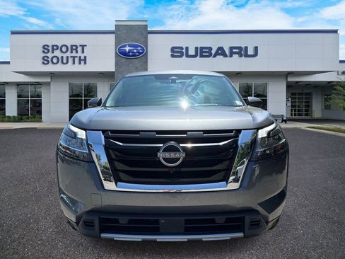 Used 2024 Nissan Pathfinder Platinum AWD/4WD image 9