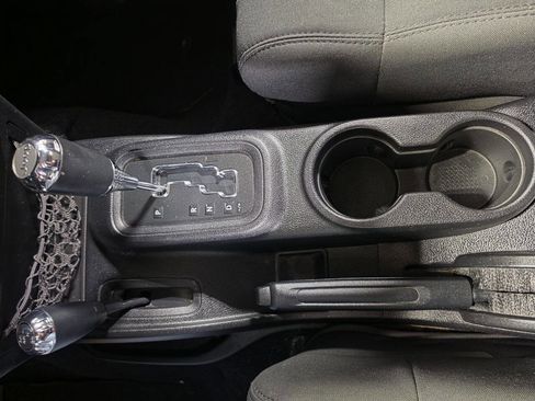 Used 2012 Jeep Wrangler Sport AWD/4WD image 32