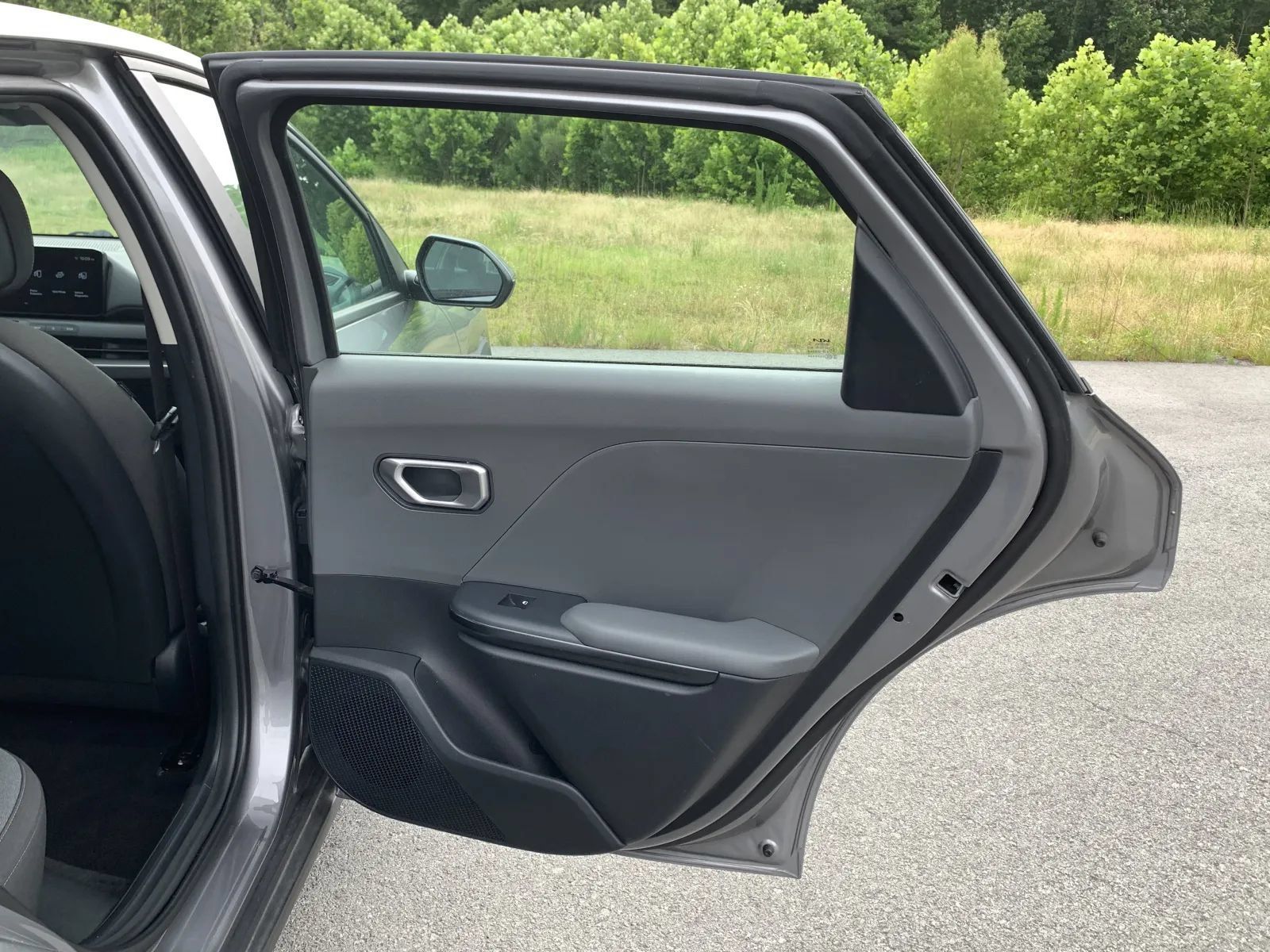Used 2025 Kia K4 FWD image 28