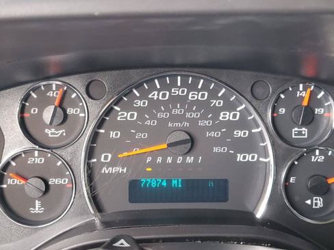 Used 2017 Chevrolet Express 2500 LS RWD image 9