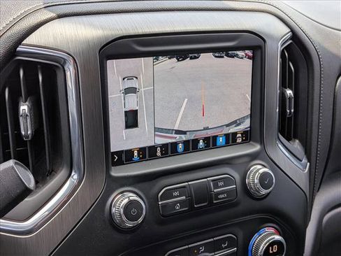 Used 2022 GMC Sierra 2500 Denali w/ Denali Black Diamond Edition AWD/4WD image 12